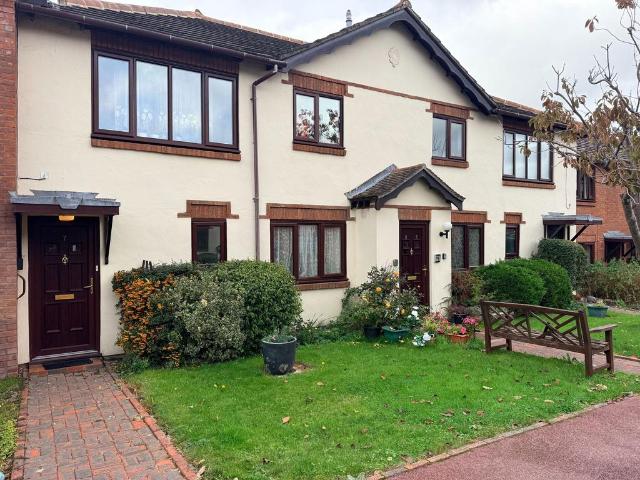 Flat for sale in Sandown Park, Kent