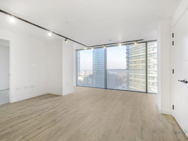 Flat for sale in Finsbury, Greater London