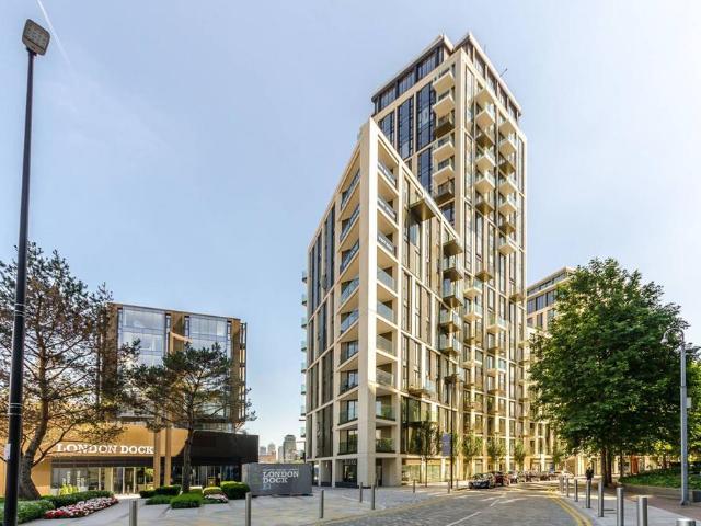 Flat for sale in St. George in the East, Wapping