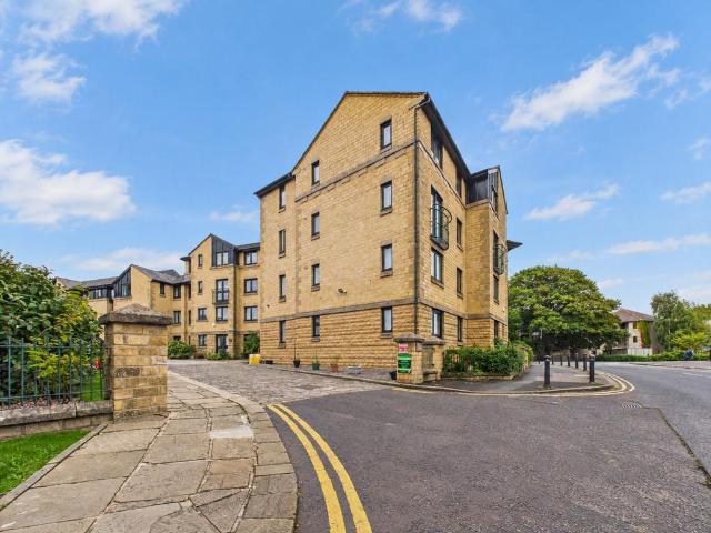 Flat for sale in Aldcliffe, Lancaster