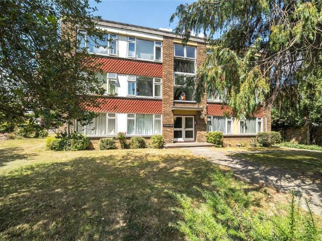 Flat for sale in Chislehurst, Greater London