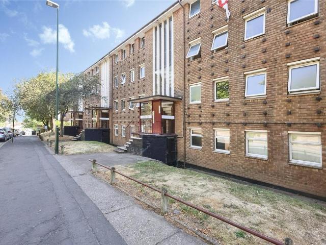 Flat for sale in Gravelly Hill, West Midlands