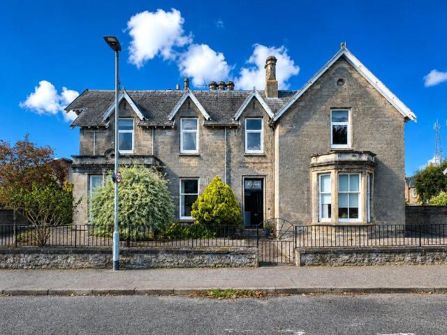 Flat for sale in Elgin, Scotland