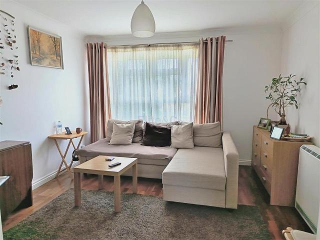 Flat for sale in Anerley, Greater London