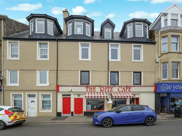 Flat for sale in Millport, Scotland