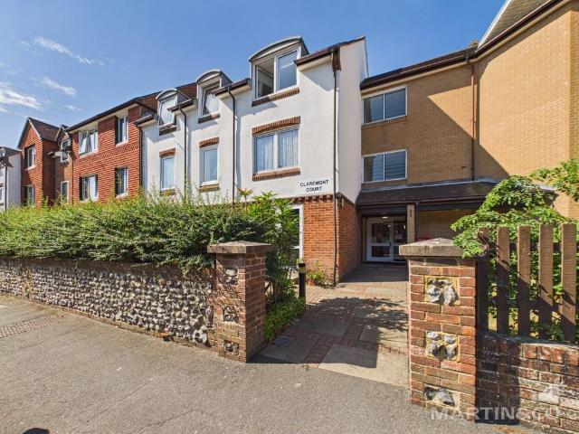 Flat for sale in Clapham, West Sussex