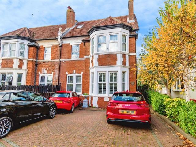 Flat for sale in Banister's Park, Isle Of Man