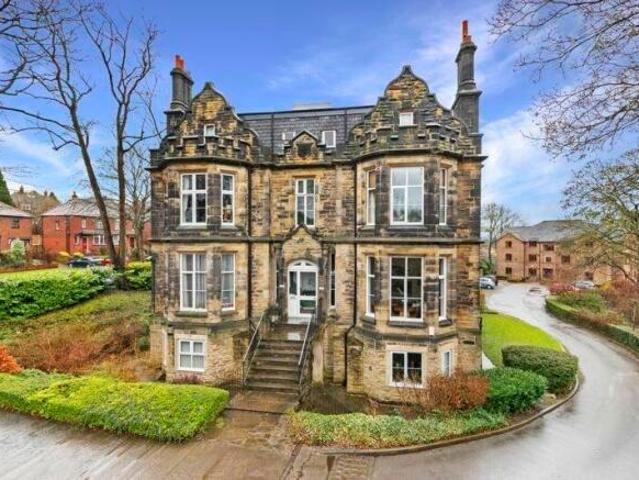Flat for sale in Kirkstall, West Yorkshire