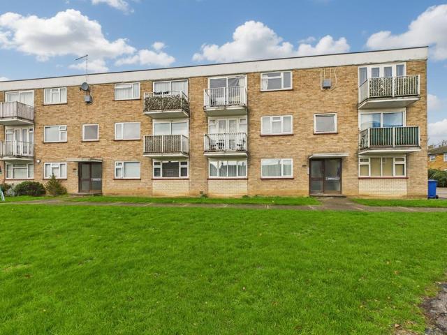 Flat for sale in Essex