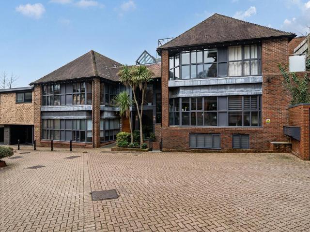 Flat for sale in The Soke, Hampshire