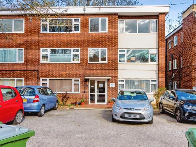 Flat for sale in Portswood Park, City Of Southampton