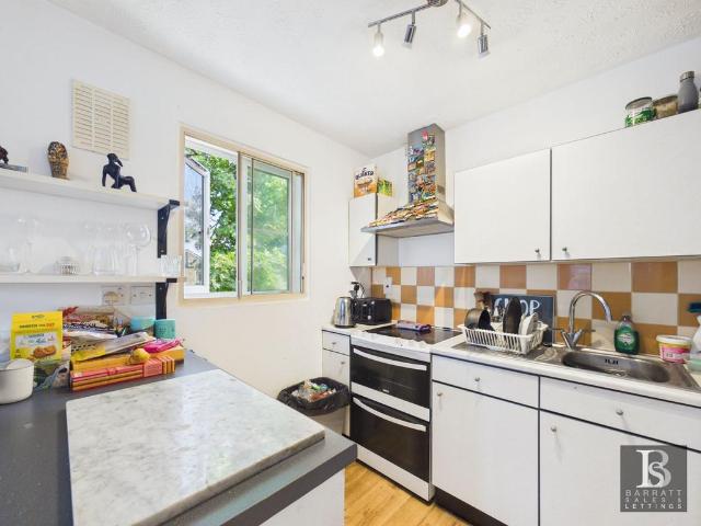 Flat for sale in Slough