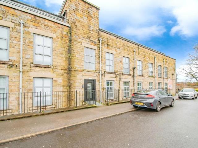 Flat for sale in Brandlesholme, Bury