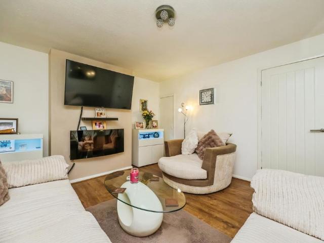 Flat for sale in Clifton, Haddon