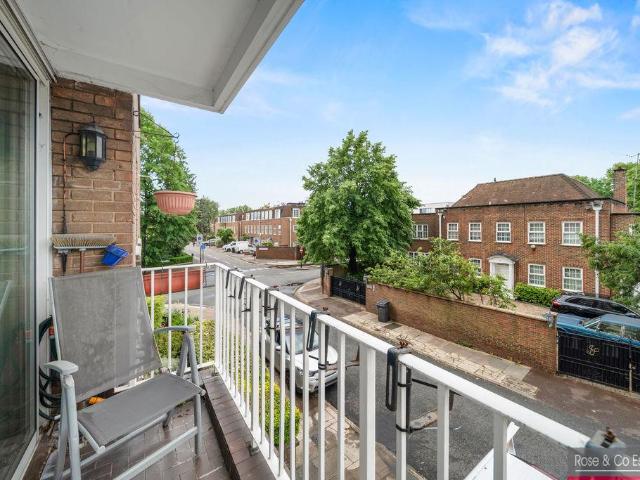 Flat for sale in Belsize Park, Isle Of Man