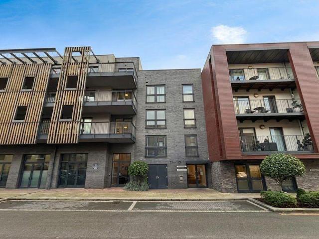 Flat for sale in Stanmore Place, Greater London