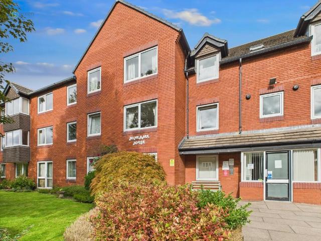 Flat for sale in Maney, Birmingham