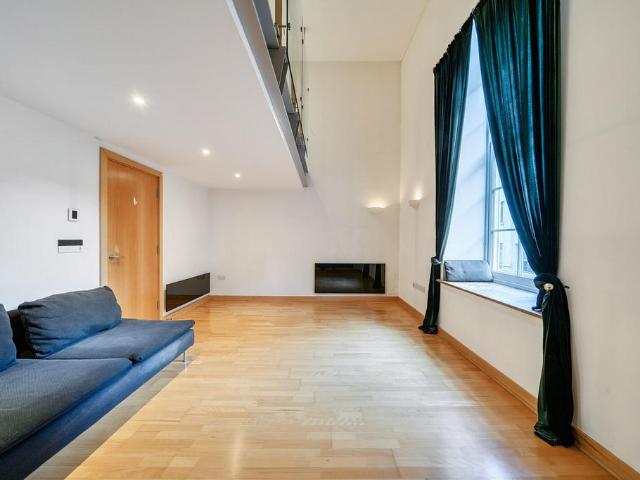 Flat for sale in Westminster, Greater London
