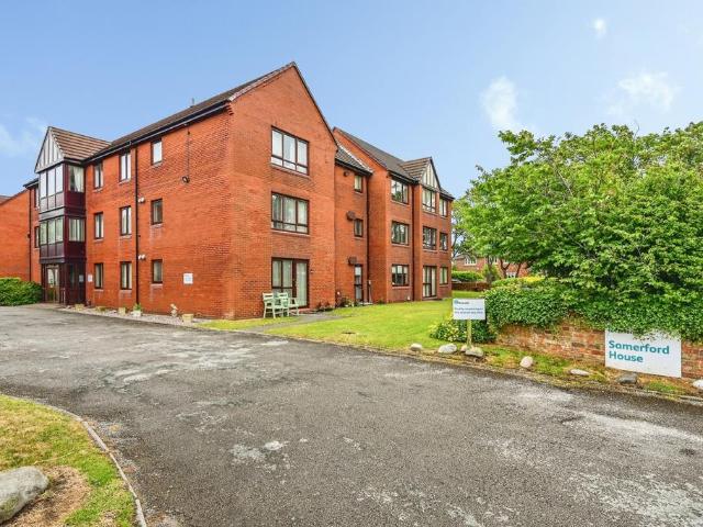 Flat for sale in Great Crosby, Sefton