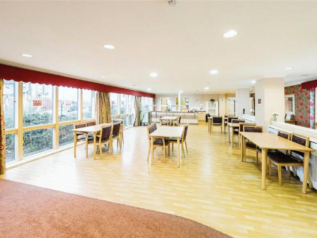 Flat for sale in Plashet, Greater London