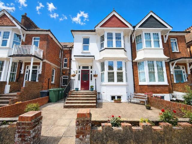 Flat for sale in Central, Heathlands
