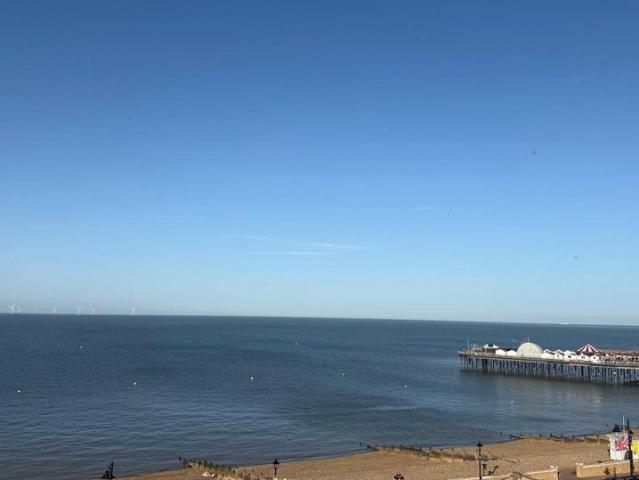 Flat for sale in Oxenden, The Bridge