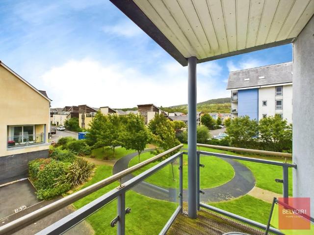 Flat for sale in Nangreaves, Wales