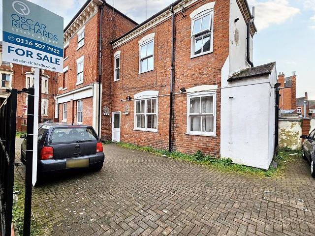 Flat for sale in Highfields, Old Wharf