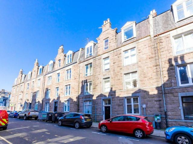 Flat for sale in Gilcomston, Ballindoch