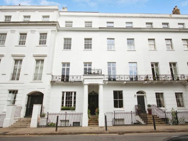 Flat for sale in Milverton, Green Close