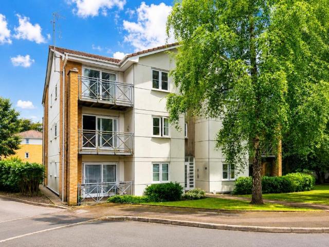 Flat for sale in Newton Wood, Greenheys