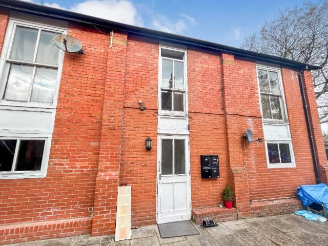Flat for sale in Mere, Wiltshire