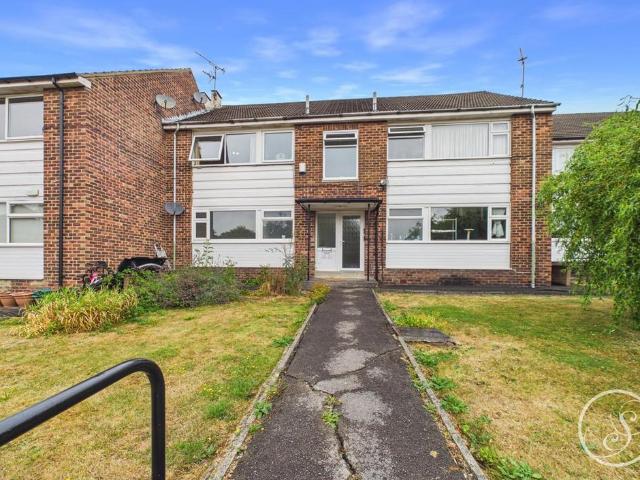 Flat for sale in Moortown, West Yorkshire