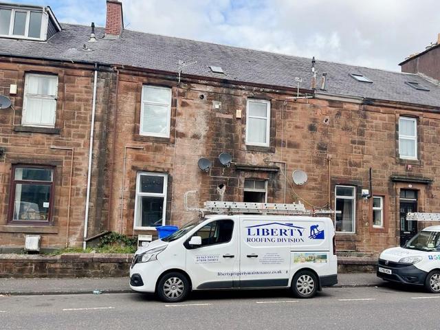 Flat for sale in Greenholm, Scotland