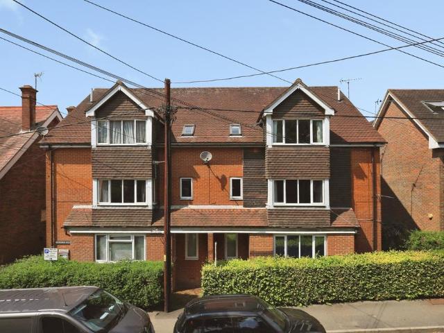 Flat for sale in Cross In Hand, East Sussex