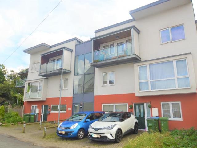 Flat for sale in Thamesmead, Isle Of Man