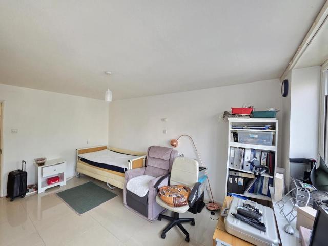 Flat for sale in Kilburn, Greater London