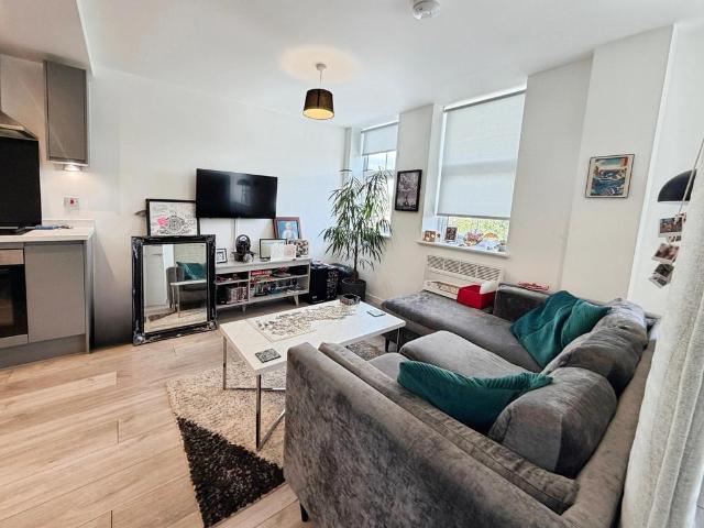 Flat for sale in Longshoot, Wigan