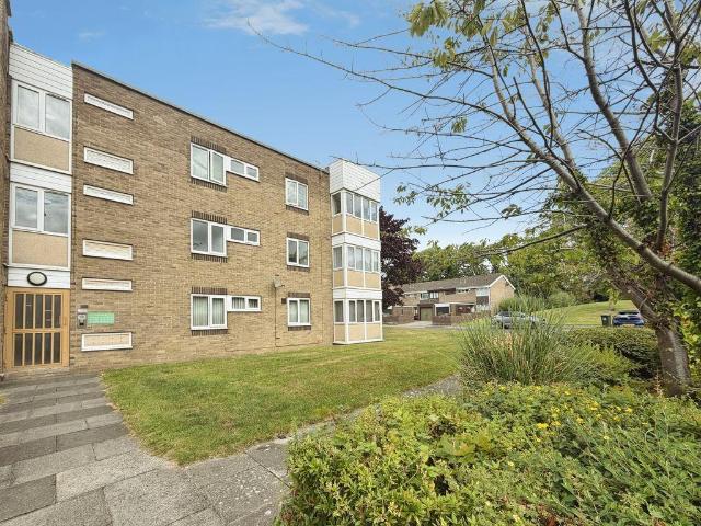Flat for sale in Killingworth