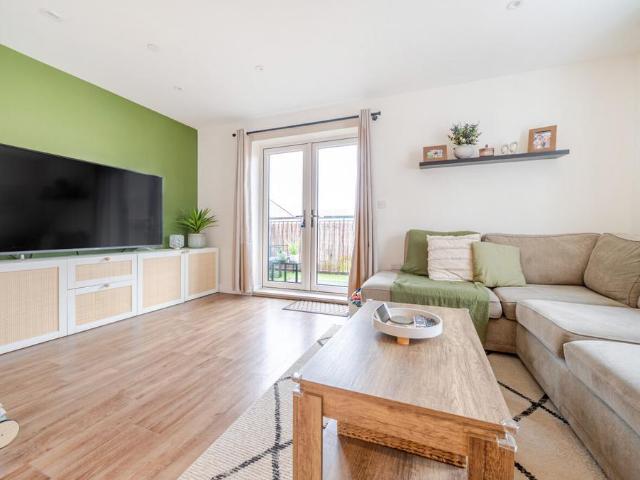 Flat for sale in Chichester, Littlecote