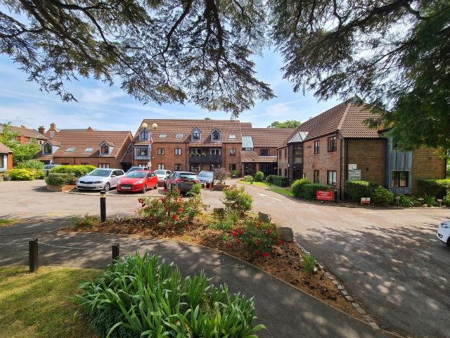 Flat for sale in Ashurst Bridge, Hampshire