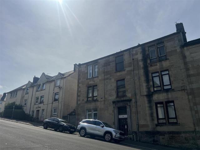 Flat for sale in Greenock, Scotland