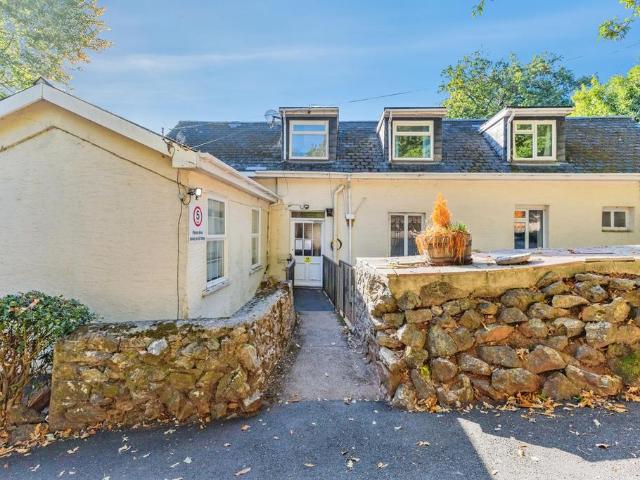 Flat for sale in Wellswood, Torquay