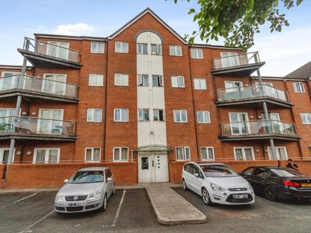 Flat for sale in West Midlands
