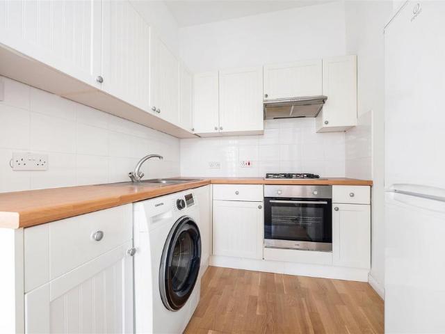 Flat for sale in Penge, Isle Of Man