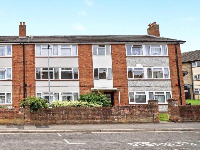 Flat for sale in Clewer Village, Windsor
