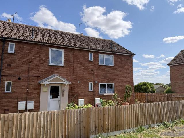 Flat for sale in Tewkesbury, Pamington