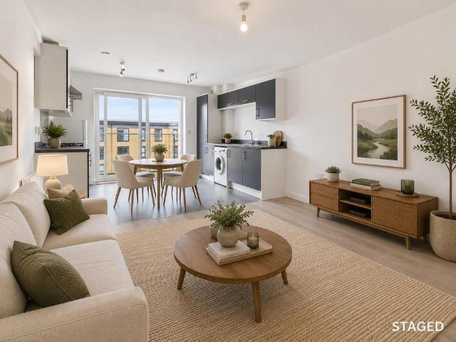 Flat for sale in Frindsbury