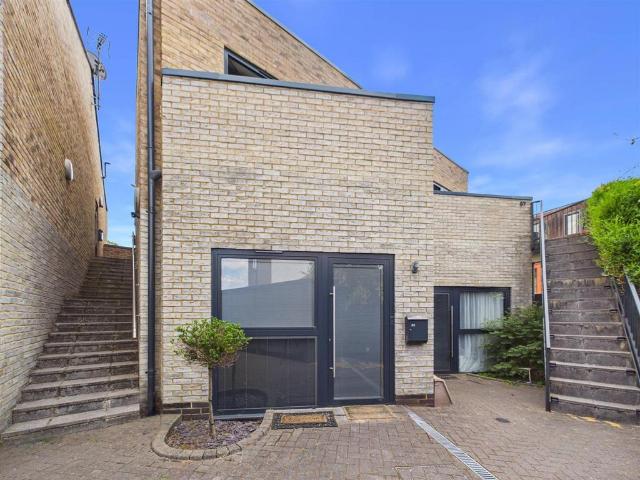 Flat for sale in London Borough of Croydon, Greater London