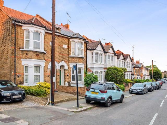 Flat for sale in Greater London